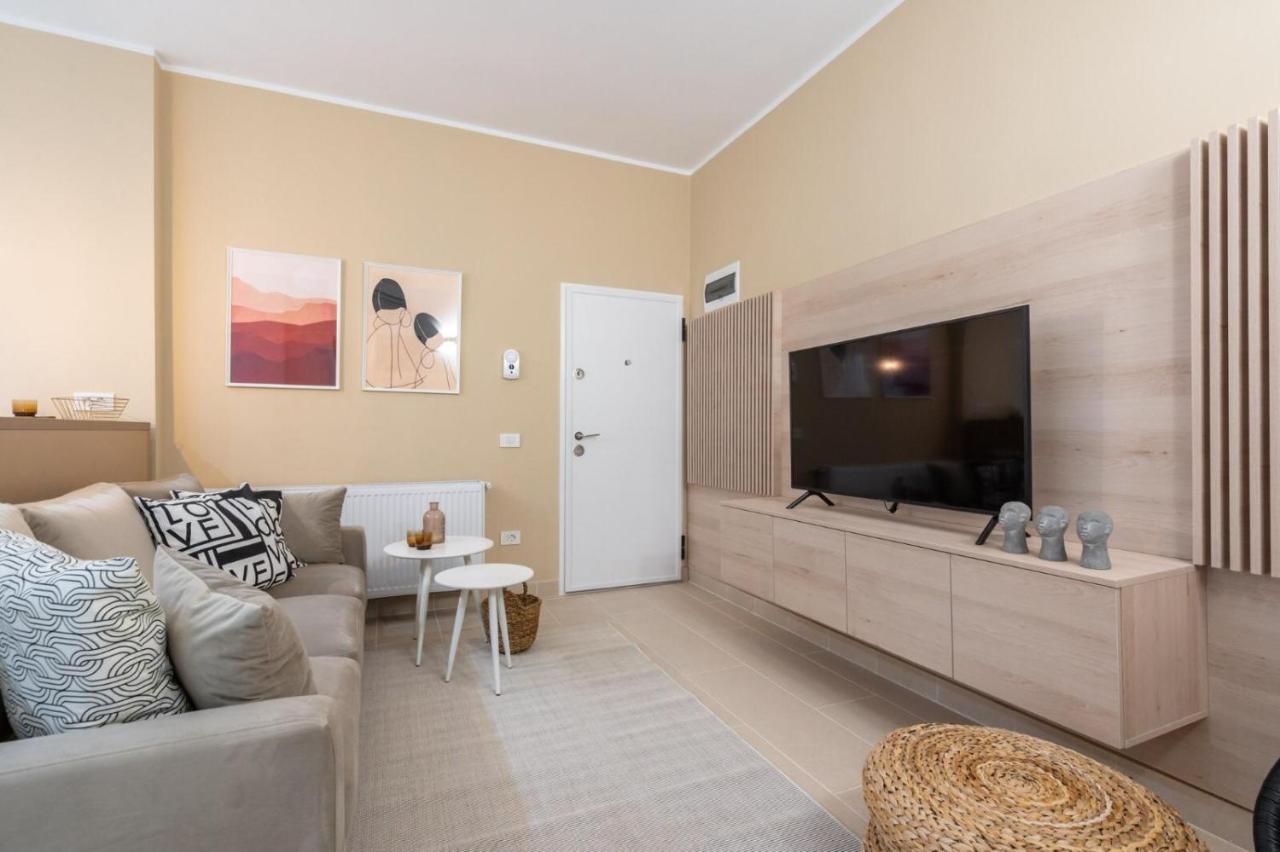 Fabulous Apartament With View In Calea Victoriei بوخارست المظهر الخارجي الصورة