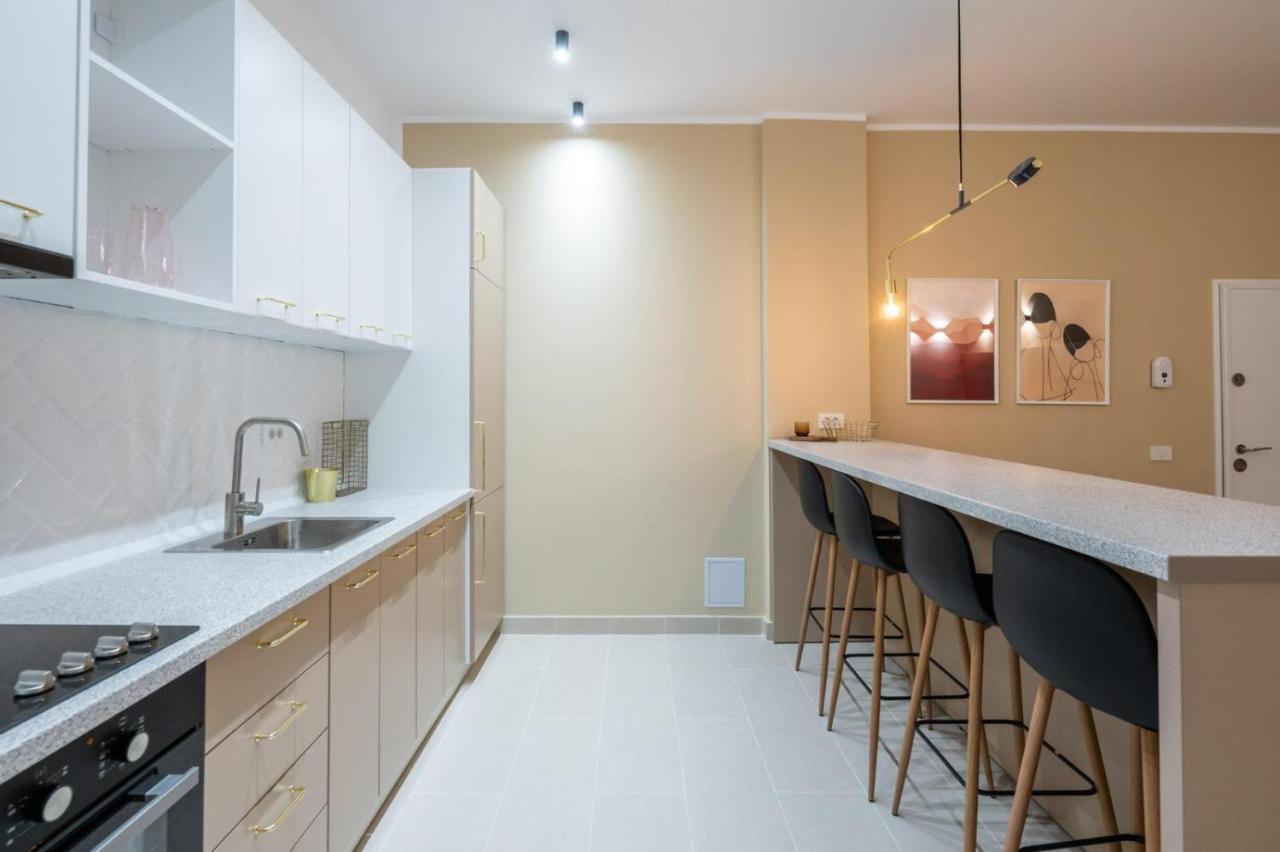 Fabulous Apartament With View In Calea Victoriei بوخارست المظهر الخارجي الصورة