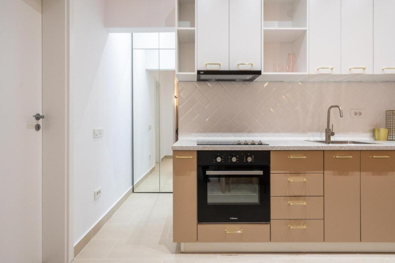 Fabulous Apartament With View In Calea Victoriei بوخارست المظهر الخارجي الصورة