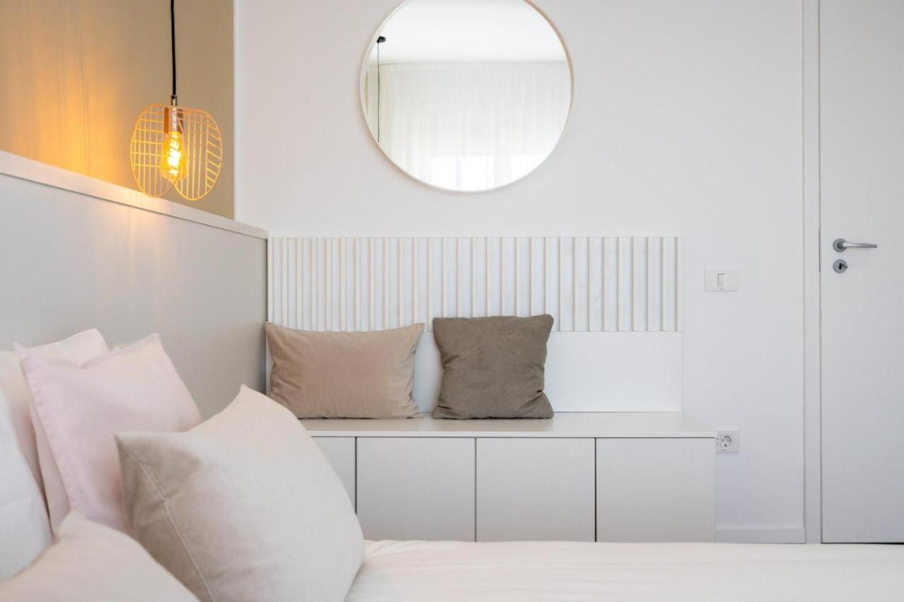 Fabulous Apartament With View In Calea Victoriei بوخارست المظهر الخارجي الصورة
